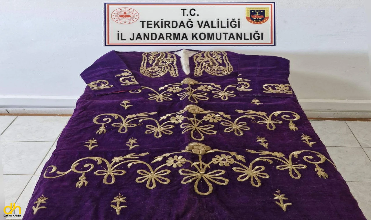 Tarihi Eser Niteliği Taşıyan Kıyafet Ele Geçirildi
