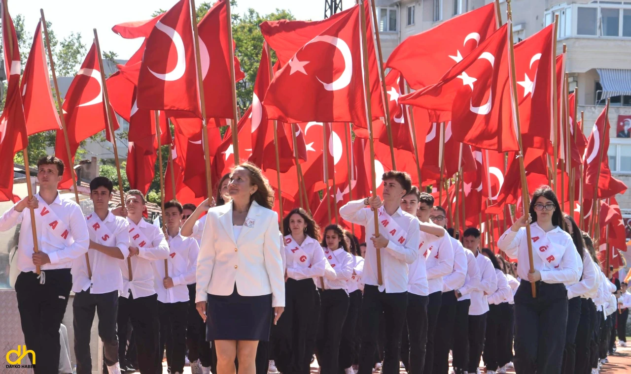 19 Mayıs Atatürk'ü Anma, Gençlik ve Spor Bayramımızı coşkuyla kutladık