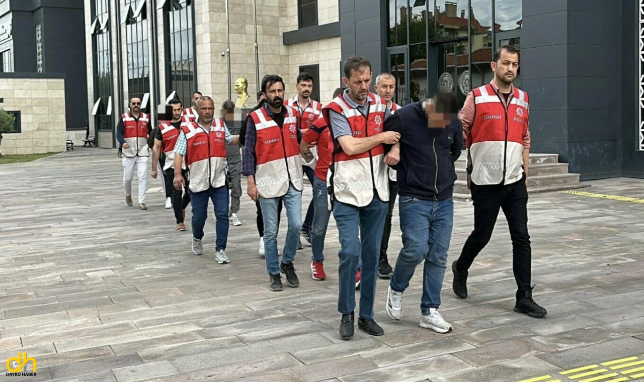 Çanakkale’de kaçarken kazaya sebep olan 5 şüpheliden 2'si tutuklandı