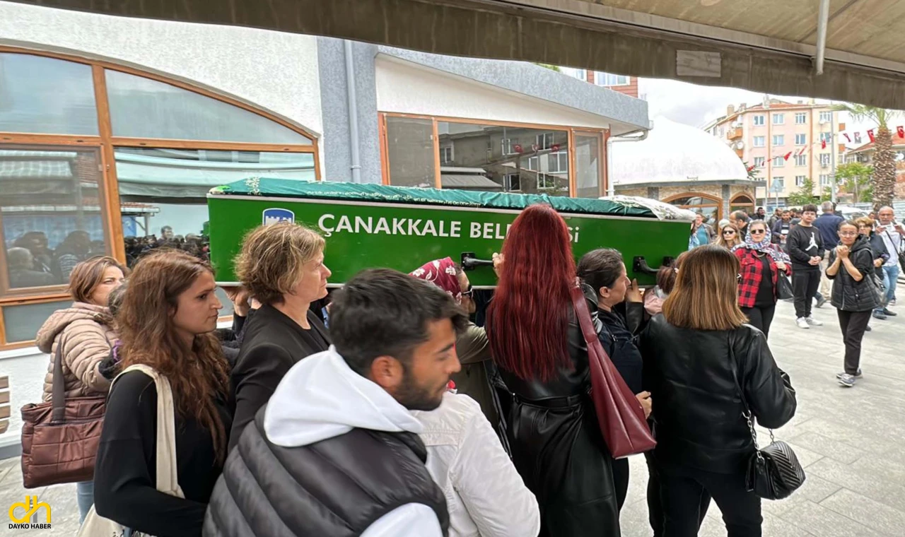 Eşinin vurduğu Zeynep’in tabutunu kadınlar taşıdı