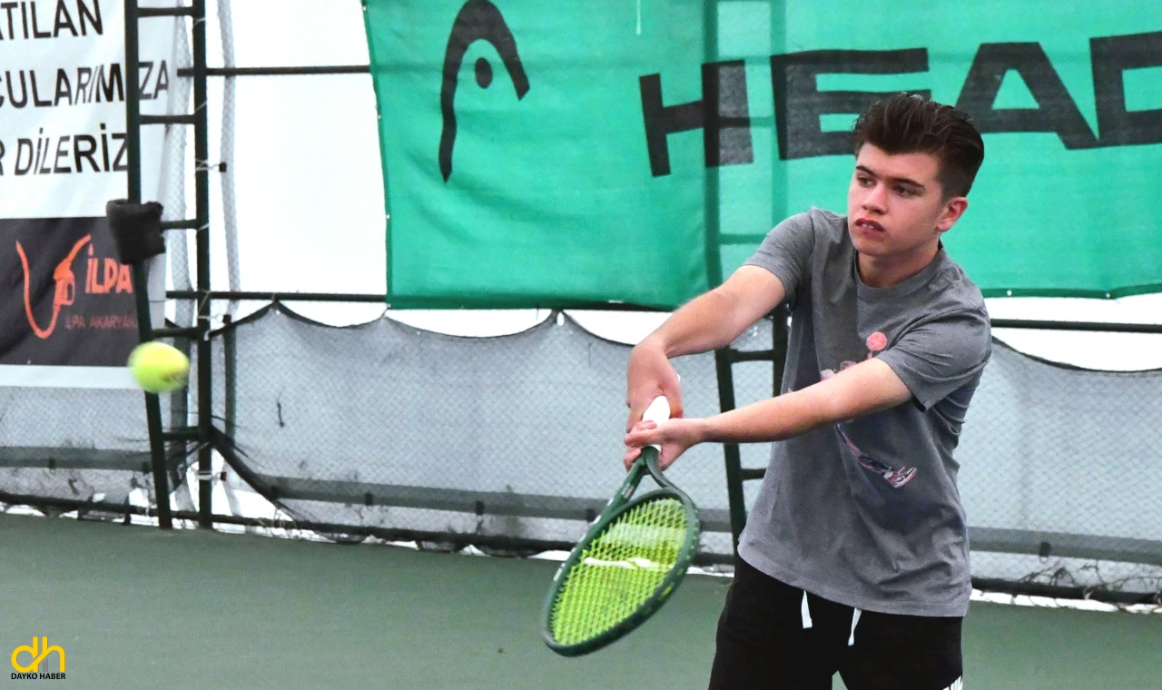Otizmli Ata, azmiyle tenis millî takımına girmeyi başardı