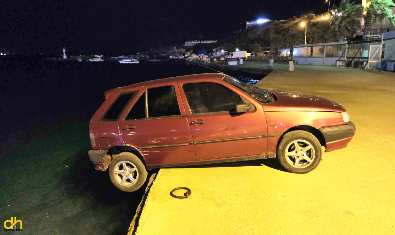 Otomobiliyle denize düşmekten son anda kurtarıldı