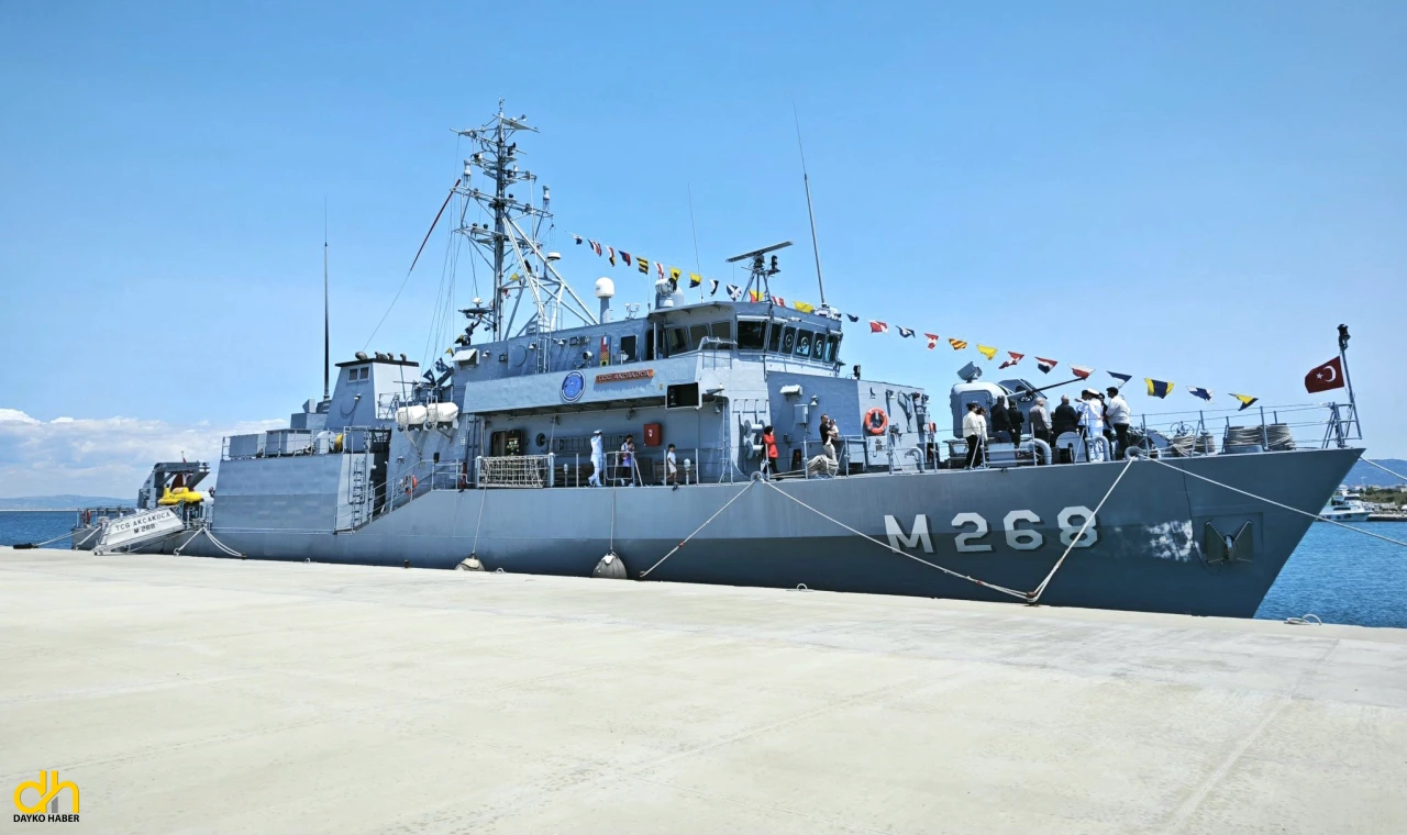 TCG Akçakoca mayın gemisi ziyarete açıldı