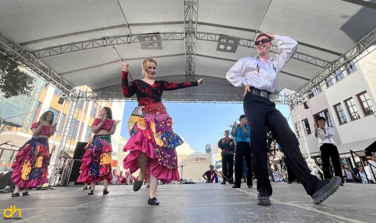 Balkan Folklor Festivali başladı