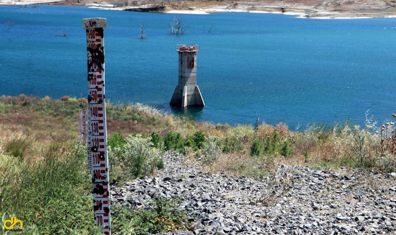 Tekirdağ’da, Naipköy Barajı dip seviyesini gördü