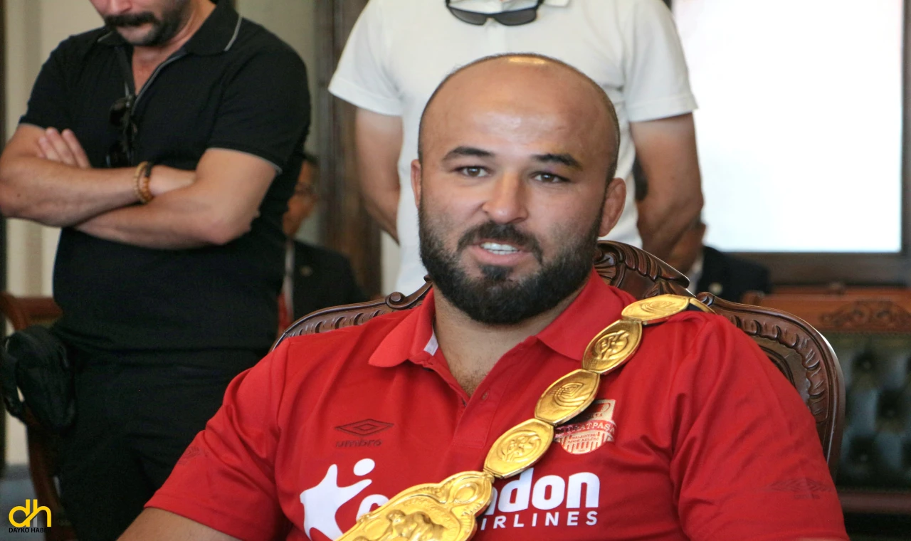 Başpehlivan Okulu, “Kemerin ebedi sahibi olmak istiyorum”