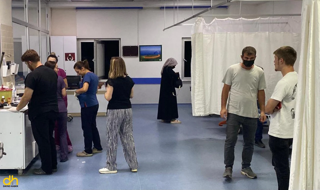 50 işçi zehirlenme şüphesiyle hastaneye kaldırıldı