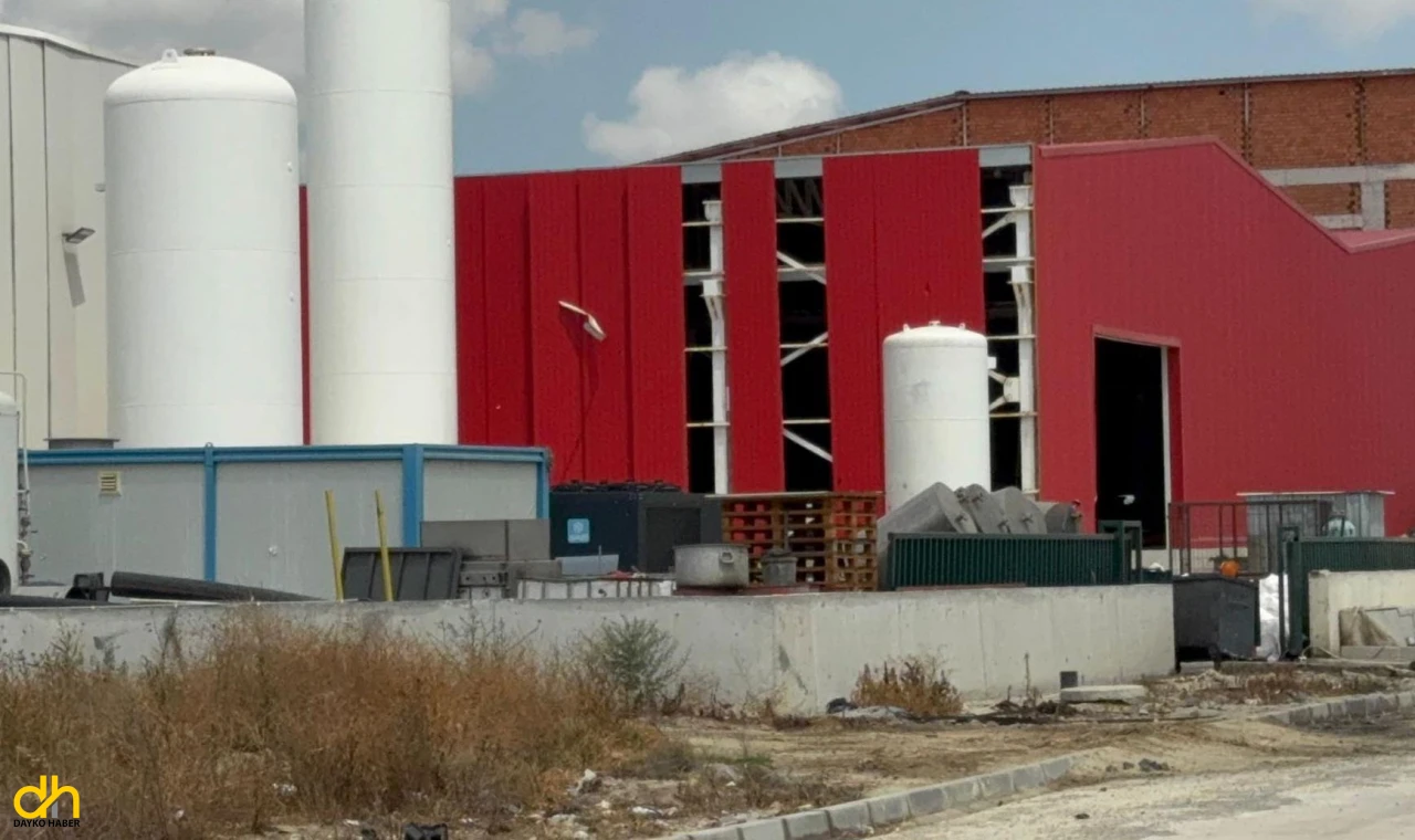 Fabrikada meydana gelen patlamada 2 kişi yaşamını yitirdi