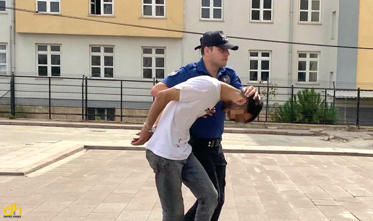 Uyuşturucu ile yakalandı, polisin serçe parmağını ısırarak kopardı