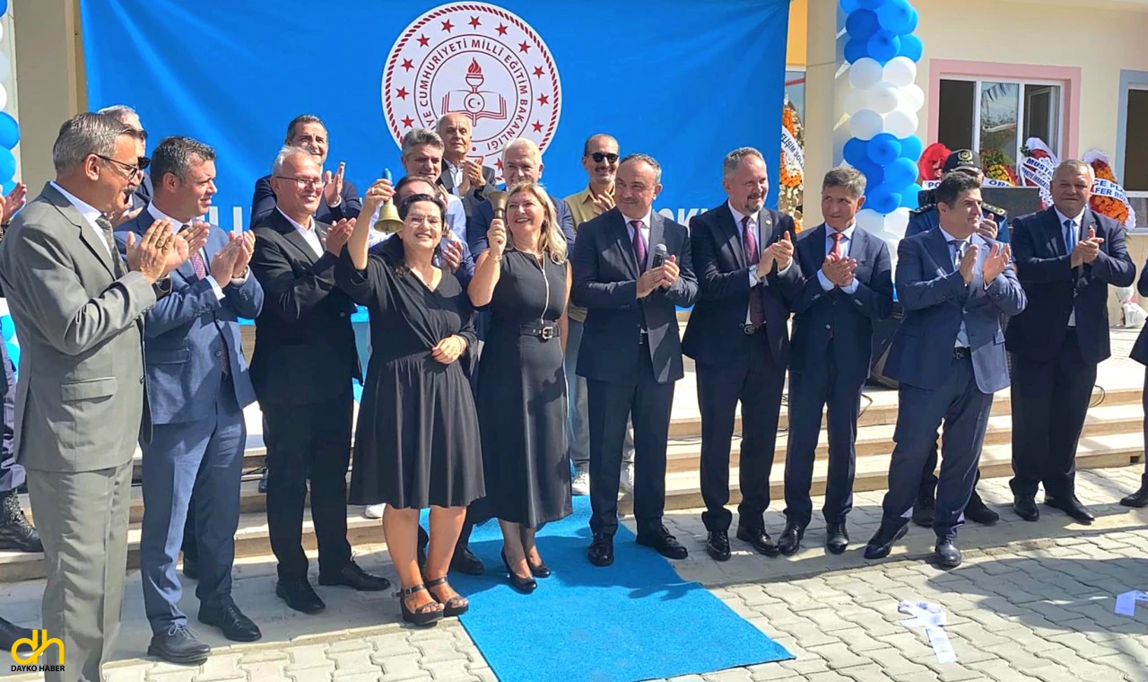 Gelişim Tekstil İlkokulu Çorlu'da törenle açıldı