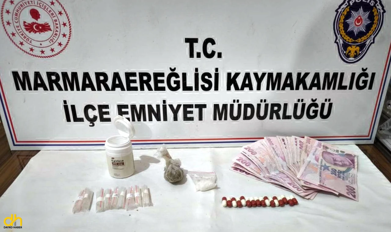 Otomobilinde uyuşturucu ele geçirilen şüpheli gözaltında