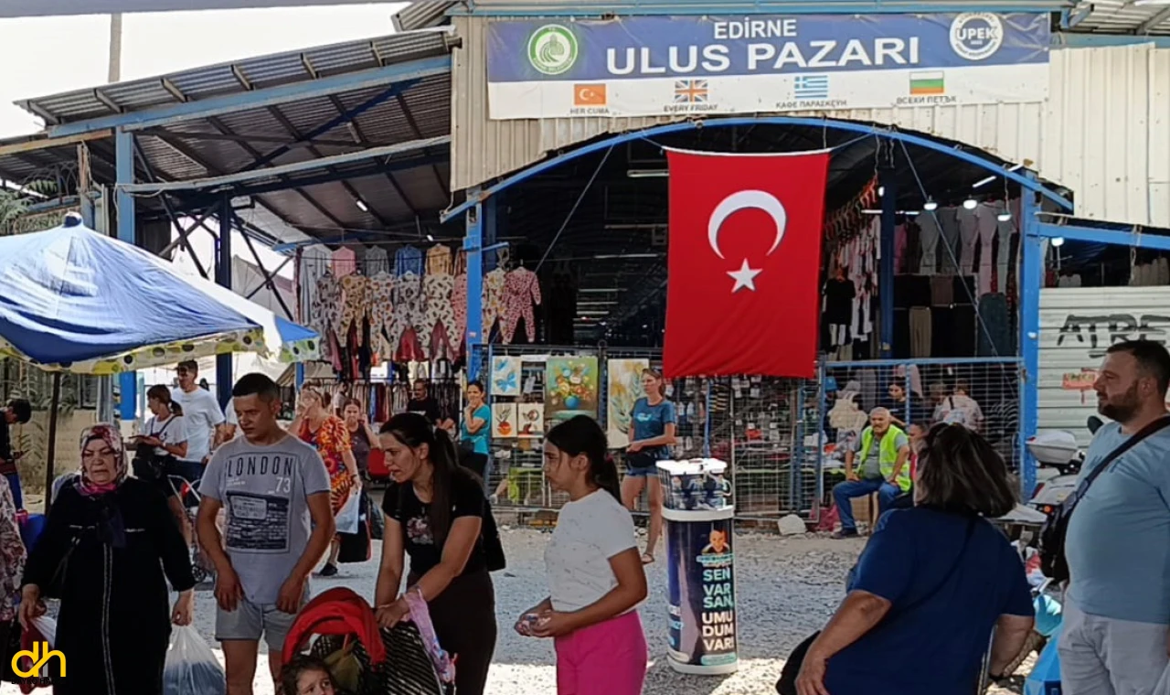 Sınır kapılarında yoğunluk bitti, Bulgar turistler yeniden alışverişe başladı