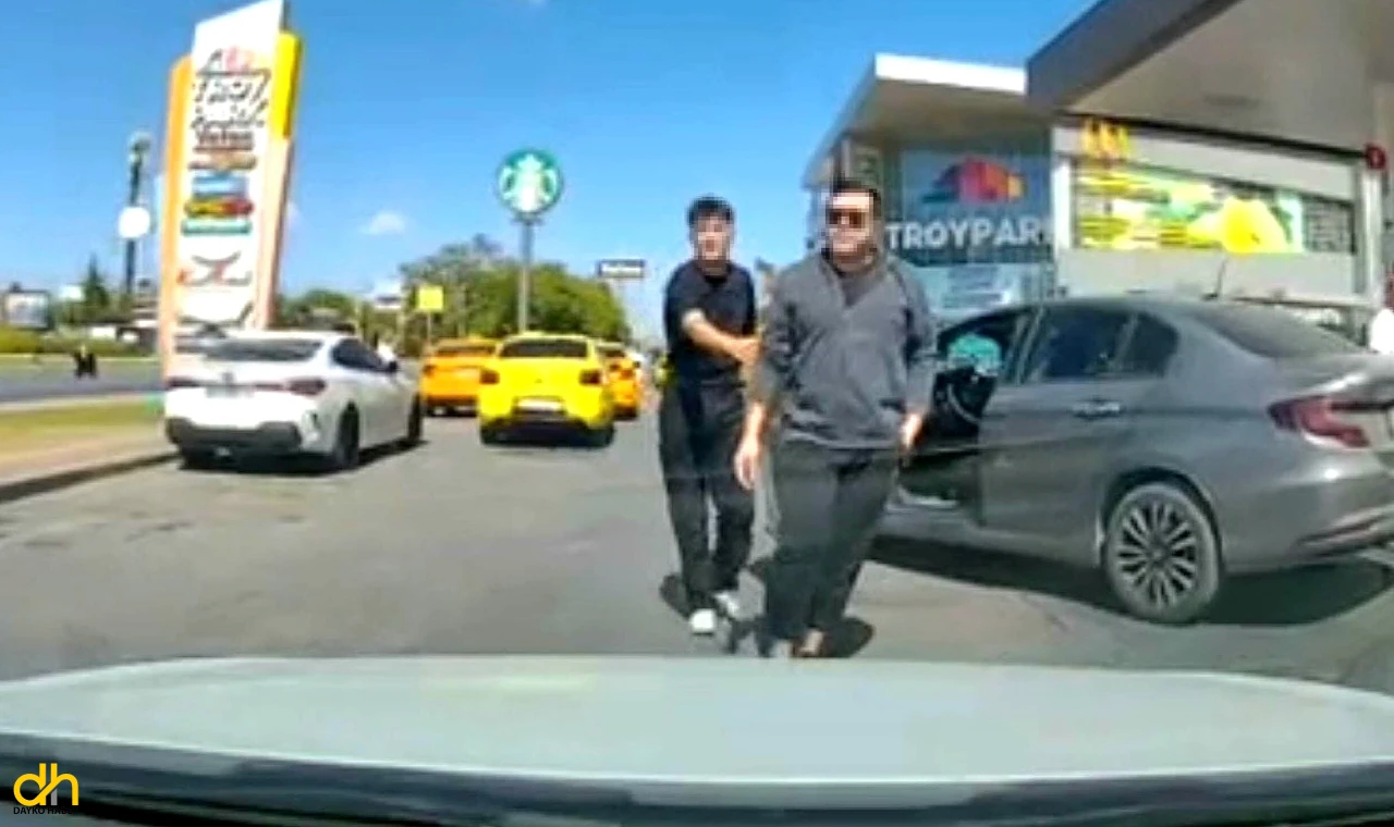 Trafikte tartıştığı sürücünün üzerine yürüdü