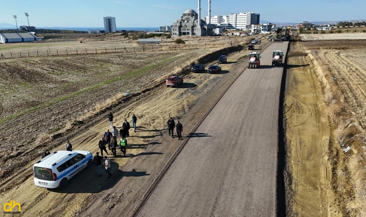 Büyükşehir, yurt ve hastane bölgesindeki yol çalışmasını tamamlıyor
