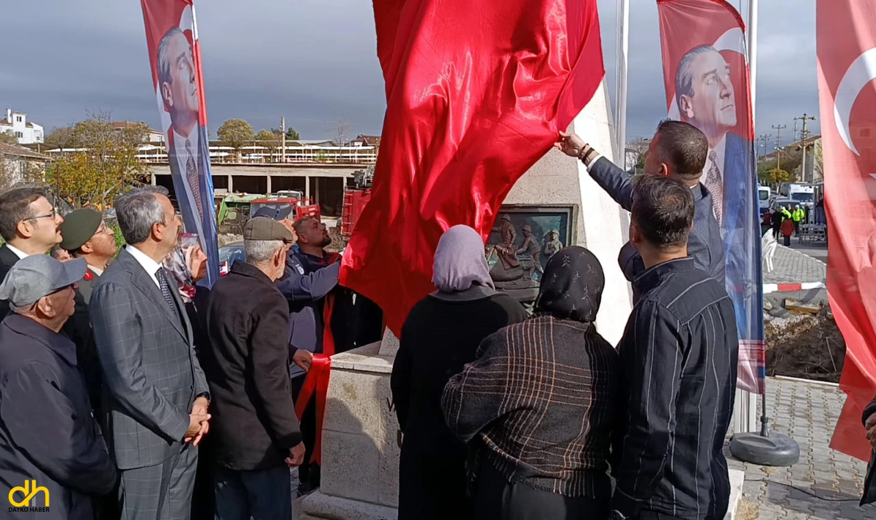Yenilenen Üç Şehitler Anıtı, yeniden açıldı