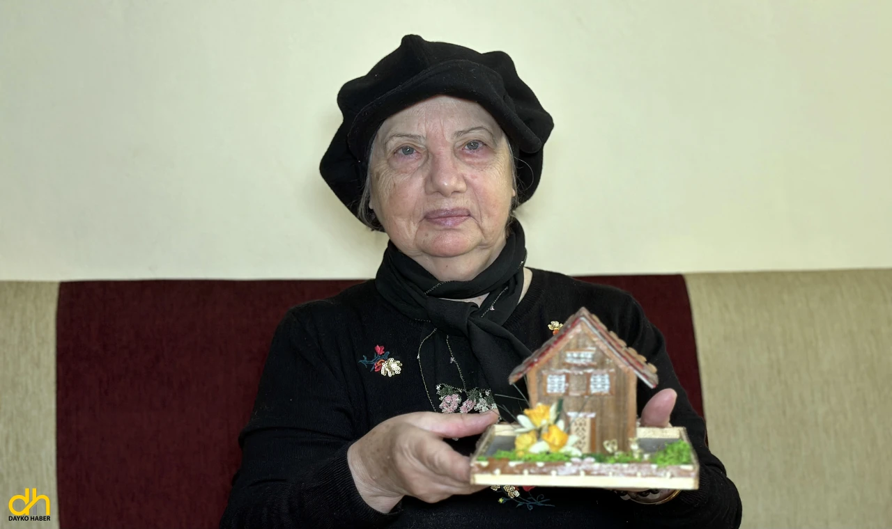 Babasının yaptığı eski Edirne evlerini, rölyefle buluşturdu