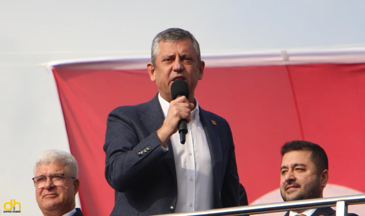 CHP Genel Başkanı Özel, ‘Millet İradesine Sahip Çıkıyor’ mitinginde Edirnelilerle buluştu