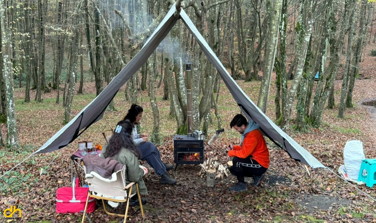Istranca Dağları etekleri, doğa fotoğrafçıları ve kamp tutkunlarının gözdesi oldu