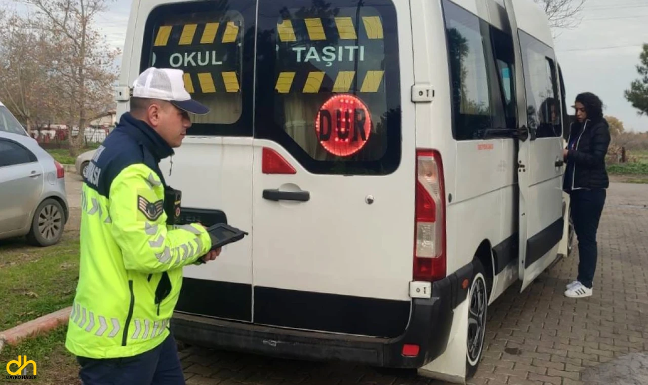 Jandarmadan öğrenci servislerine denetim