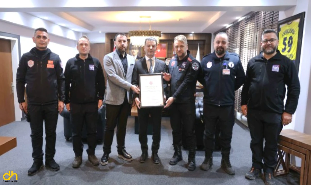 Kapaklı Arama Kurtarma Ekibi, AFAD Akreditasyon Sertifikası aldı