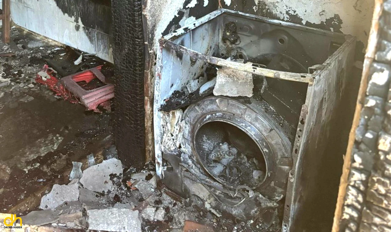 Evinde çıkan yangında yaşamını yitirdi