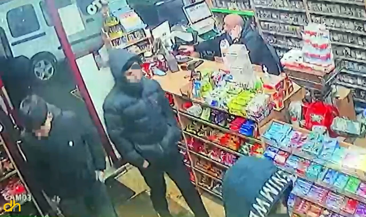 Büfeden 15 bin liralık alkol ve yiyecek çaldılar