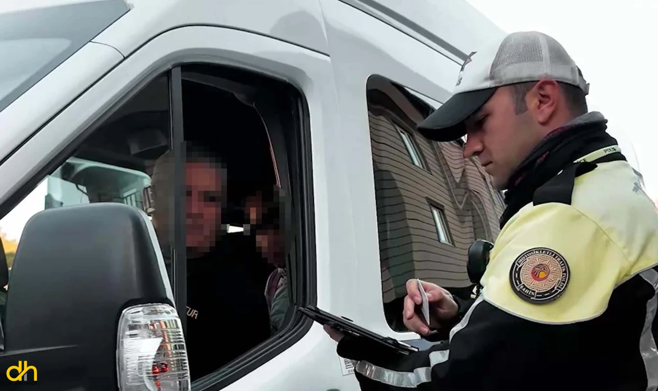 Huzur uygulamasında FETÖ firarisi yakalandı