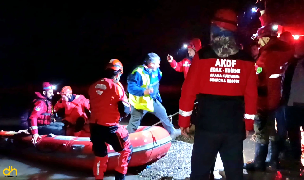 Seddede mahsur kalan iki işçi kurtarıldı