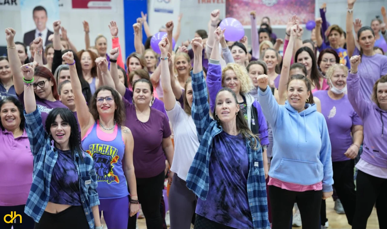 Çorlu’da 8 Mart coşkusu zumba ile taçlandı