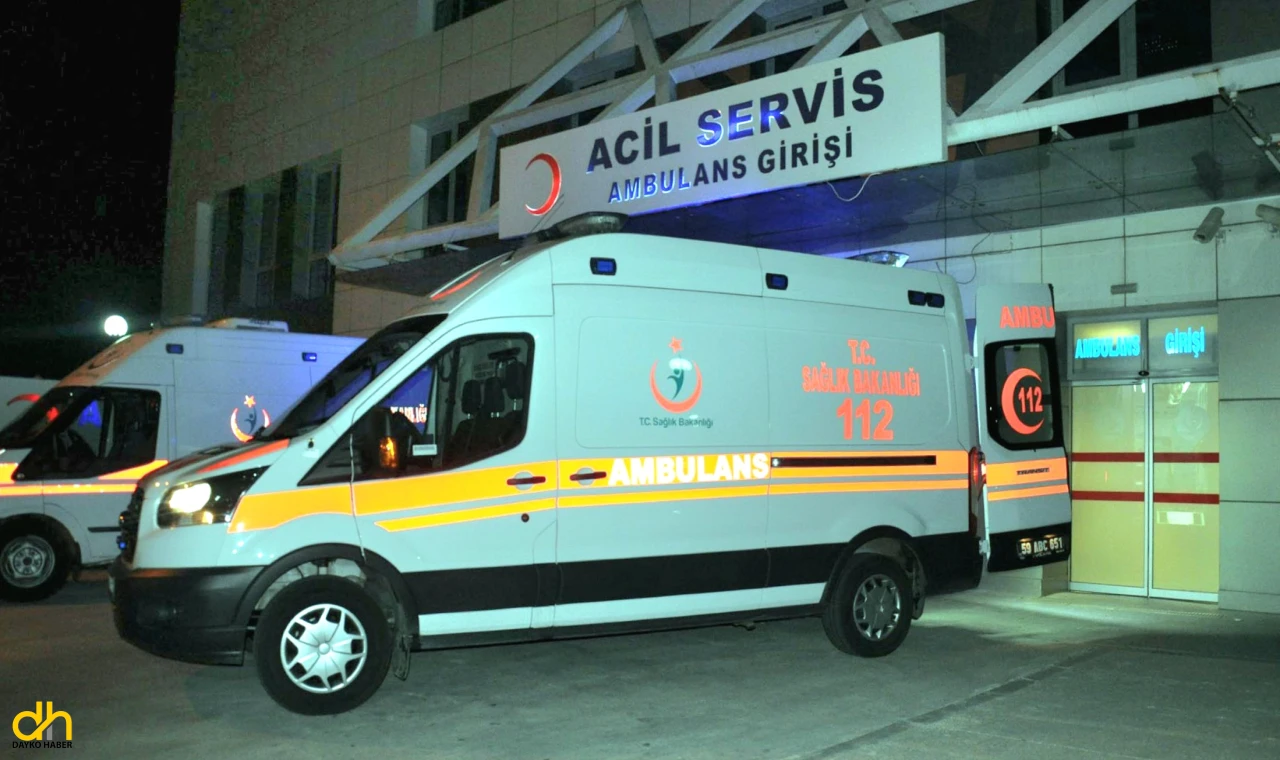 Düğünde çıkan bıçaklı kavgada 3 kişi yaralandı