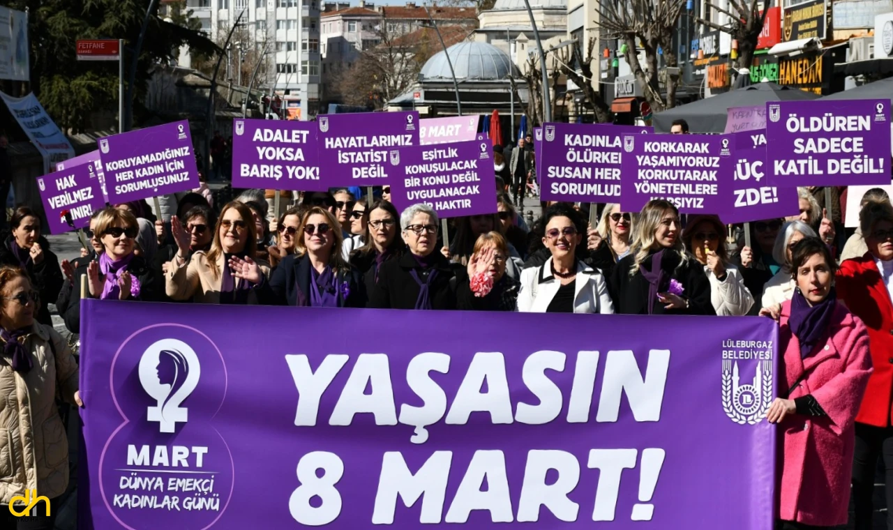 Kadınlar eşitlik ve dayanışma için yürüdü