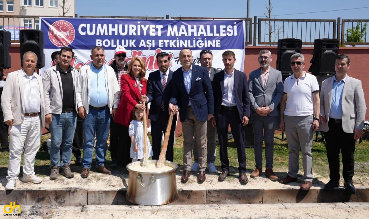 Muhtar ve Mahalleliden Bolluk Aşı Etkinliği