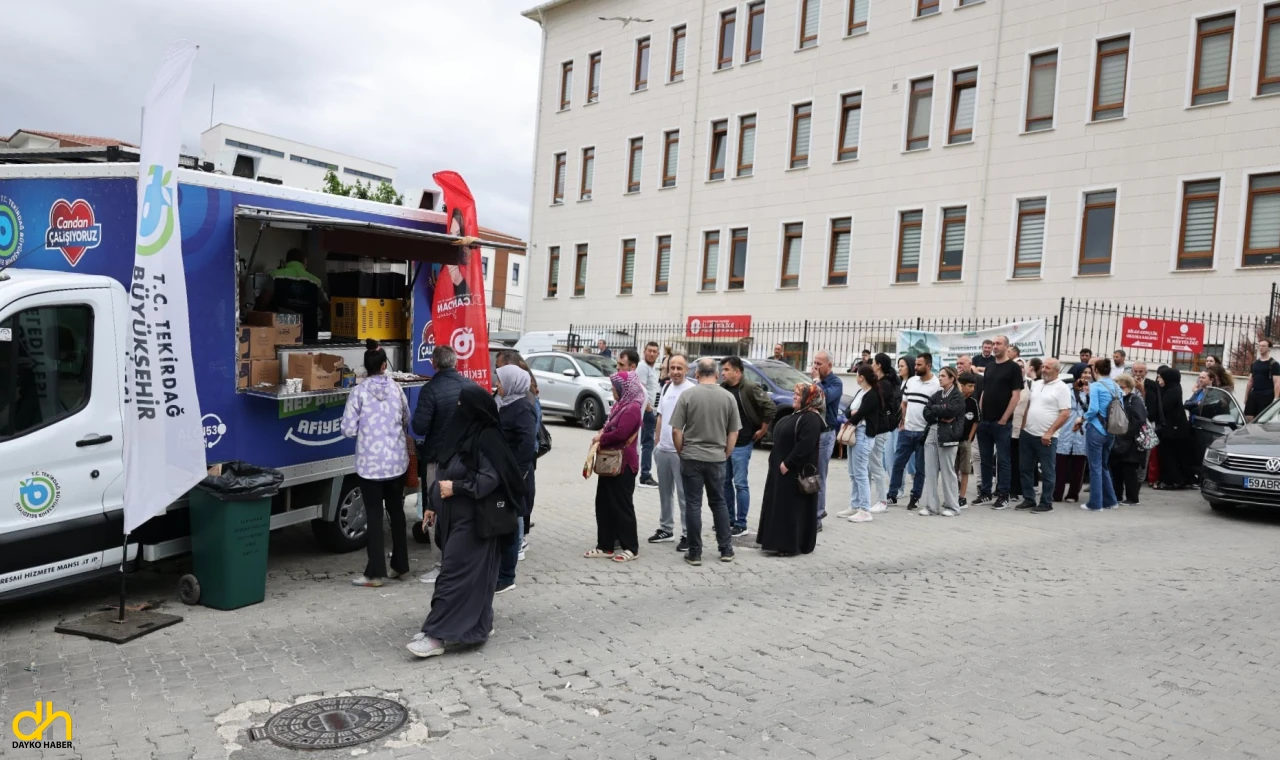 Büyükşehir, öğrencileri sınavda yalnız bırakmadı