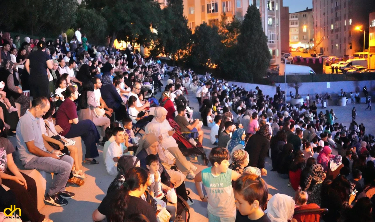 Açık Hava Sinema Günlerinde perde açıldı