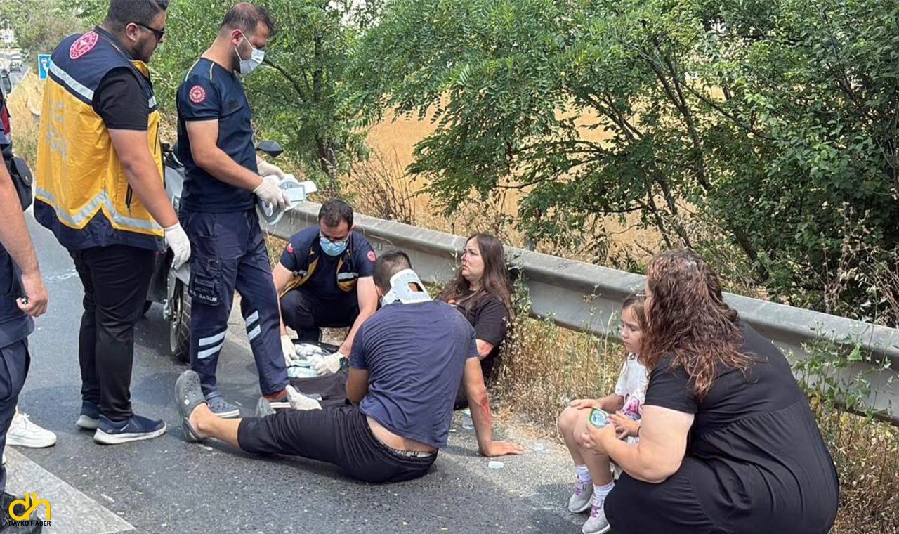 Lina Su, kazada yaralanan anne ve babasının başından ayrılmadı