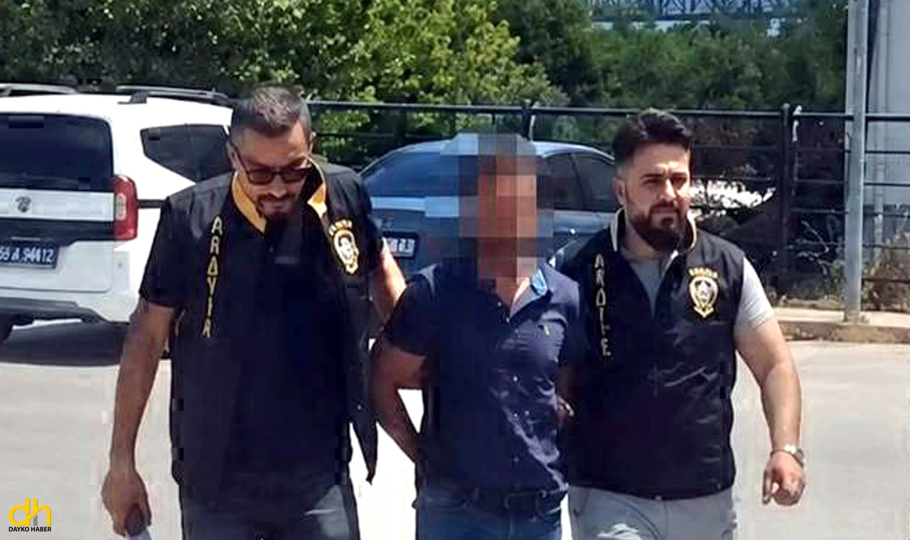 Yüksekten düştüğü iddia edilen kadını, eşi keserle darbetmiş