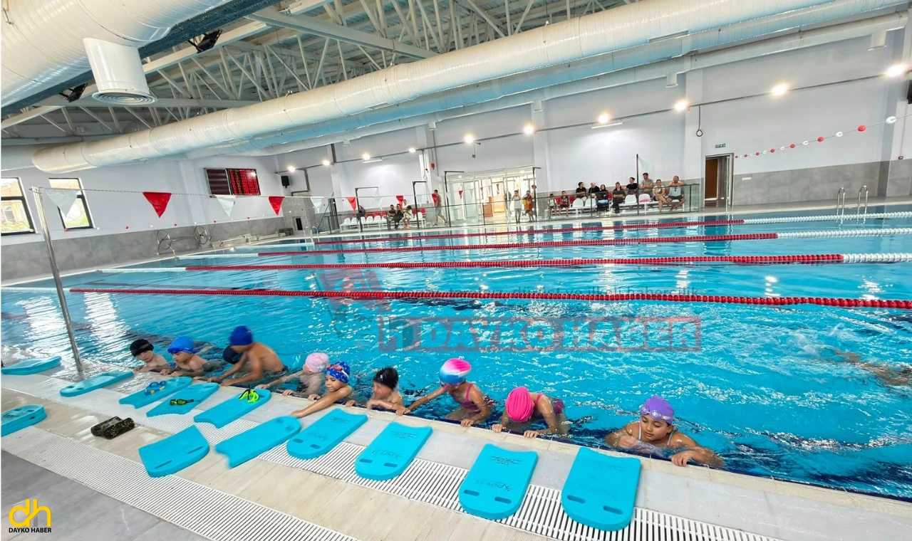 Ergene Yarı Olimpik Yüzme Havuzu’na yoğun ilgi