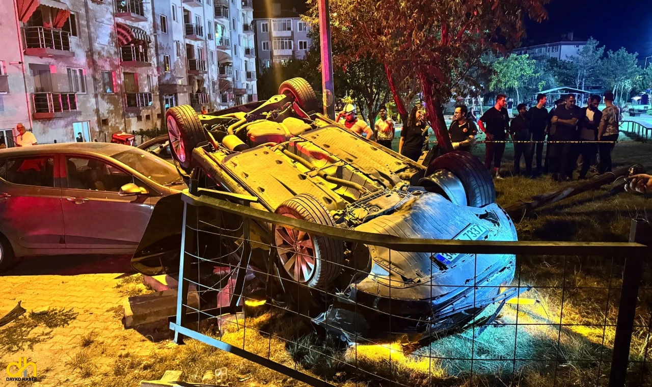Otomobilin takla attığı kazada, kopan parmak dakikalarca arandı