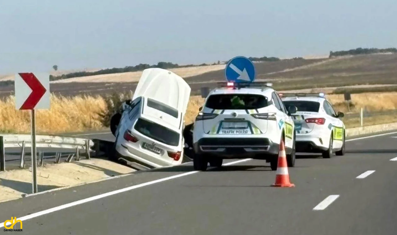 Gurbetçi aile kaza yaptı; 4 kişi yaralandı
