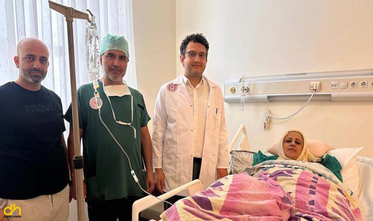 Saray'da, 2 hastaya total diz protezi ameliyatı yapıldı