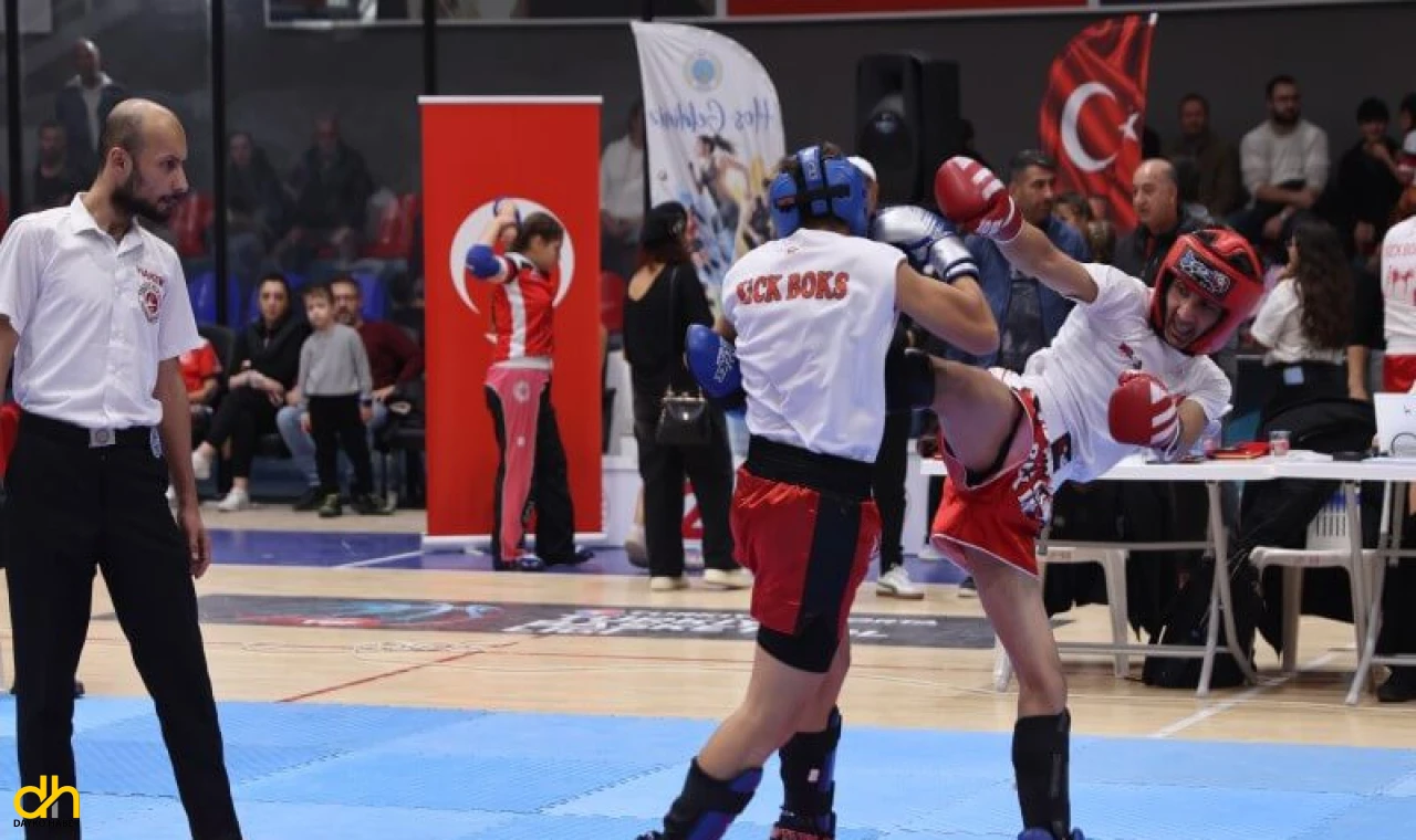 29 Ekim Cumhuriyet Kupası Kick Boks Turnuvası Düzenlendi