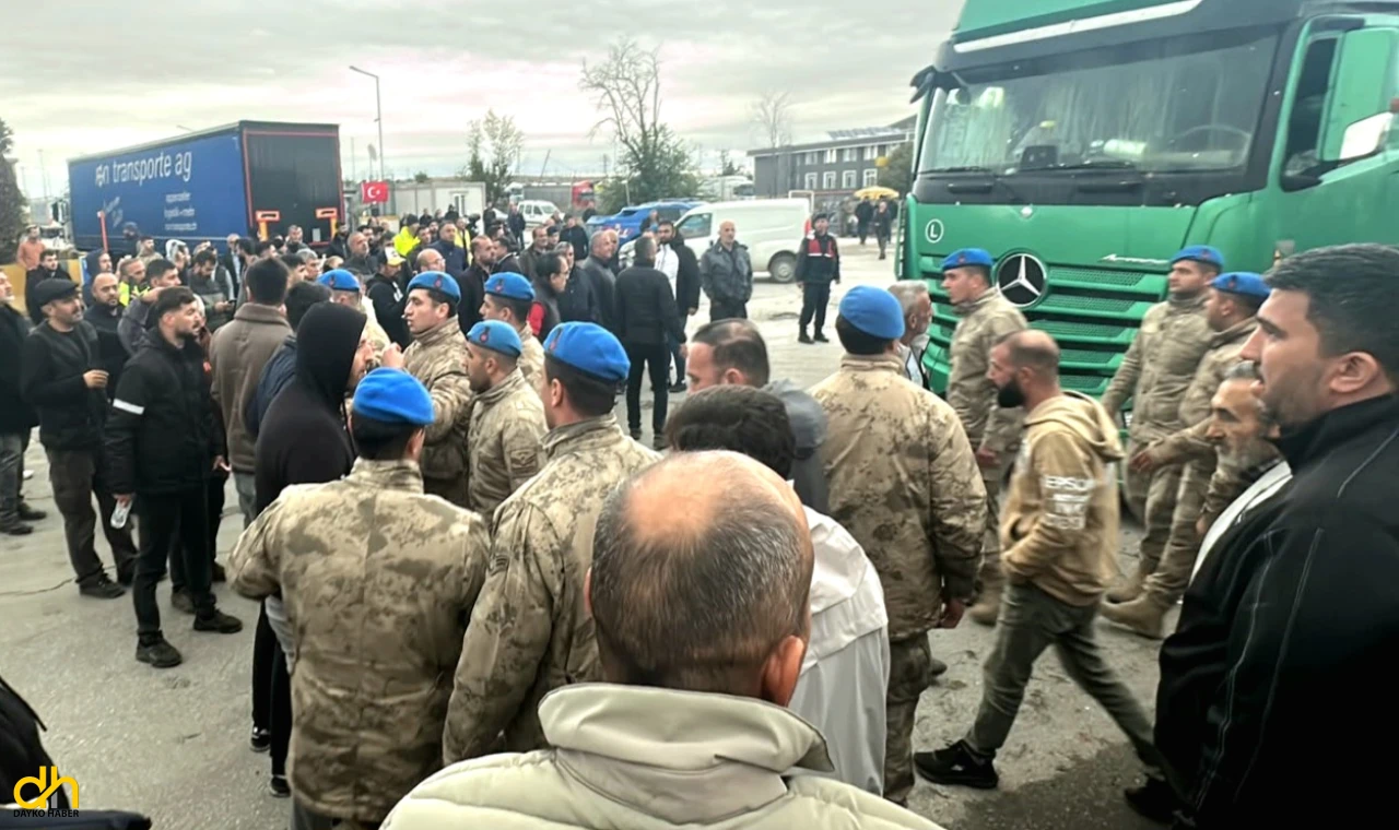 Kontak kapatan TIR şoförlerinin eylemi sona erdi