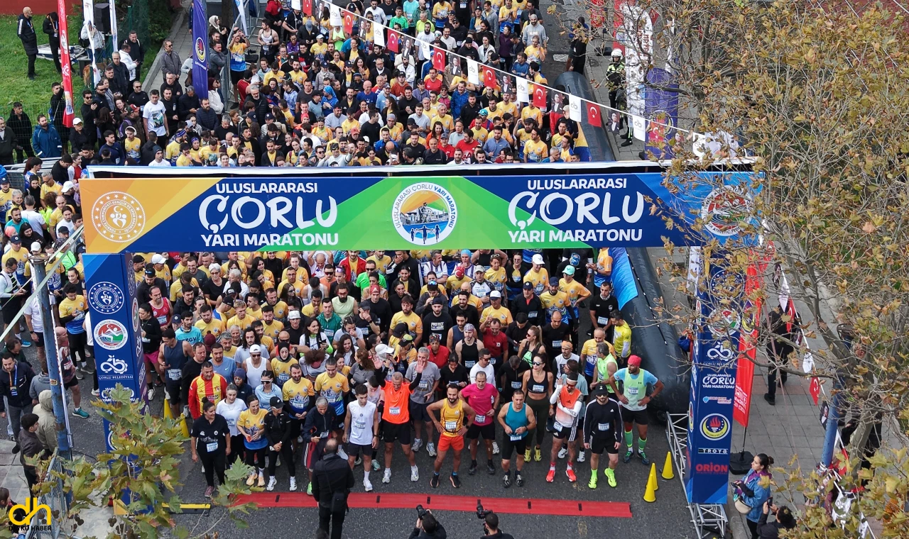 Uluslararası Çorlu Yarı Maratonu Tarihî Bir Coşkuyla Gerçekleştirildi