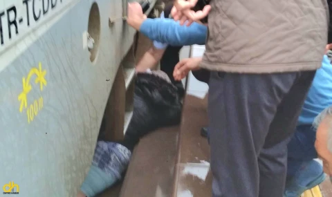 Tren İle Peron Arasına Sıkışan Kadın Yaralandı