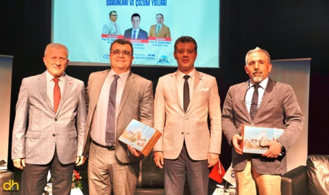 Demokratikleşme sorunları masaya yatırıldı