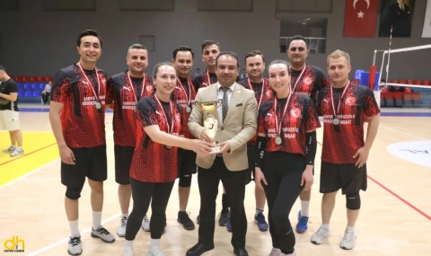 Kapaklı Belediyesinin düzenlediği voleybol turnuvası sona erdi