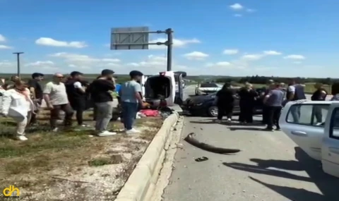 Kavşakta meydana gelen kazada 5 kişi yaralandı