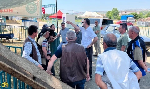 Başkan Nallar Kurbanlık Satış Alanını ziyaret etti