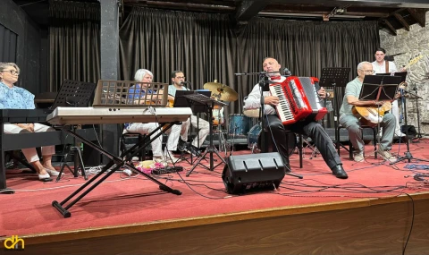 Edirneli müzisyen ve akademisyen, Yunanistan’da sahne aldı