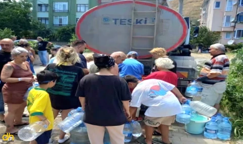 Sularının 1 haftadır akmadığını söyleyen mahalleliden tepki